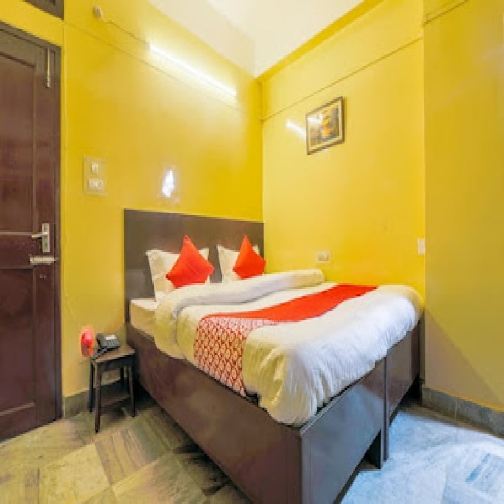 Hotel Abhijat - Tap to explore photos
