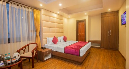 JAIN GROUP HOTEL PINK MOUNTAIN DARJEELING Room Type - Luxury Room