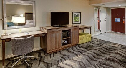 Hampton Inn & Suites Clermont Room Type - 1KNG MOB HEAR ACC W TUB NS