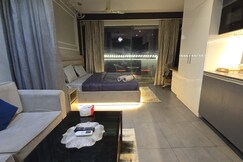 Lake Side Drift 37th floor