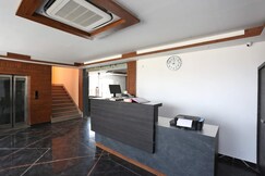 Rooms of Hotel The Gomti Rise ( stonewood)