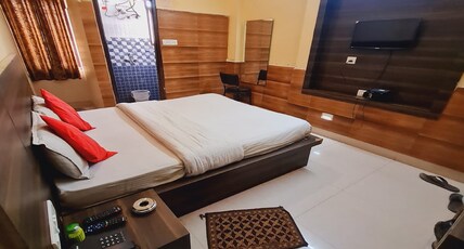 Hotel Rama. Room Type - Deluxe Room