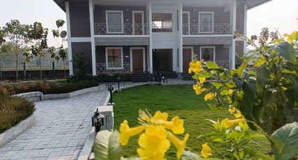 Vanbilas family tourism Room Type - Mountain & Tea Garden View