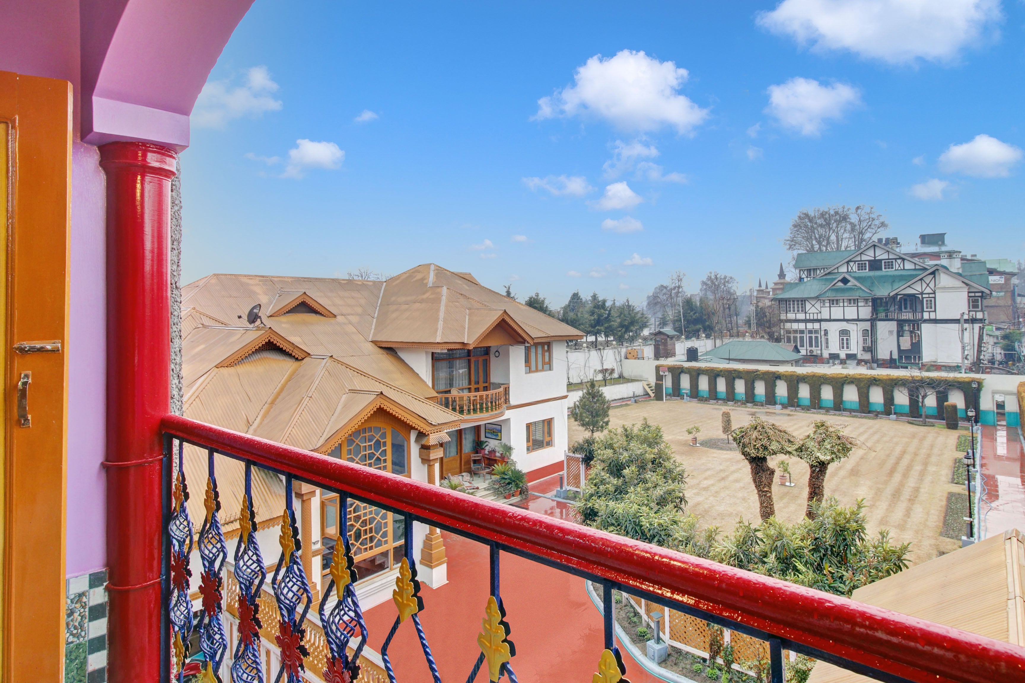 Hotel O Residency Road Srinagar - Tap to explore photos