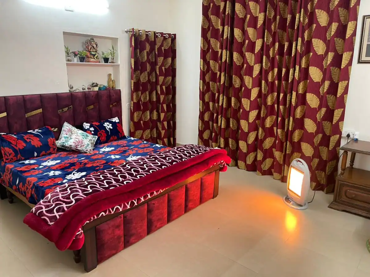 Dhairya's Villa Home Away from Home Room Type - Classic Room