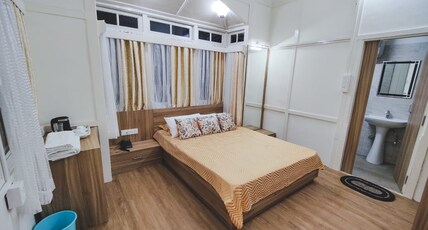 Insara Cottage Room Type - Queen Bedroom 2