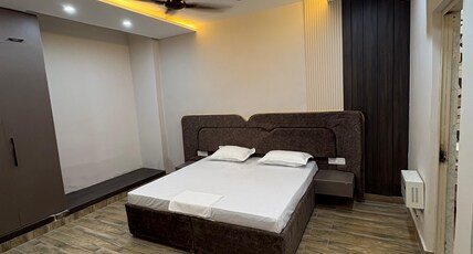 Happy Home Stay Room Type - Luxury