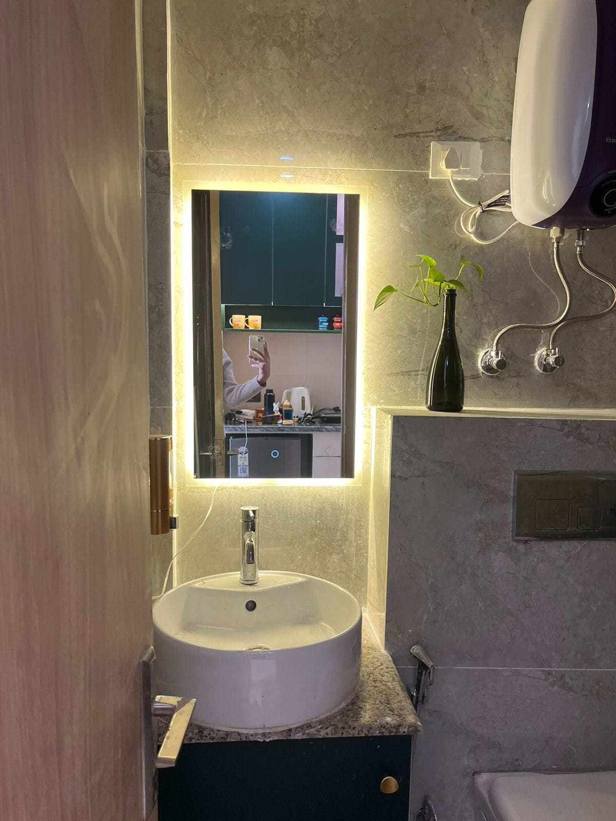 Greater noida kaveri stay - Tap to explore photos