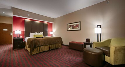 Best Western Plus Cushing Inn & Suites Room Type - 1 King Bed, Non-Smoking, Pillow Top Mattress, Microwave And Refrigerator, 37 Inch Television, Full B Best Western Plus Cushing Inn & Suites Room Type - 1 King Bed, Non-Smoking, Pillow Top Mattress, Microwave And Refrigerator, 37 Inch Television, Full B