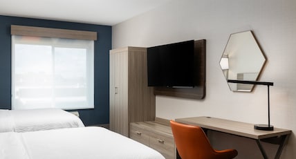 Holiday Inn Express Hotel & Suites Nampa Room Type - 2 Queen Standard