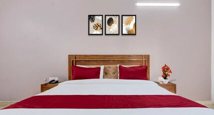 Hotel Pari Chowk The Divine KRC Room Type - Double or Twin Room