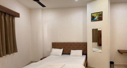 Hotel Lake Heart Room Type - Deluxe Rooms
