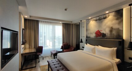 Radisson RED Chandigarh Mohali Room Type - Executive Suite with King Bed and Living room, Bath Tub with Jacuzzi Radisson RED Chandigarh Mohali Room Type - Executive Suite with King Bed and Living room, Bath Tub with Jacuzzi