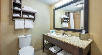 Hampton Inn by Hilton Sydney Nova Scotia Room Type - 2 QUEEN BEDS NONSMOKING