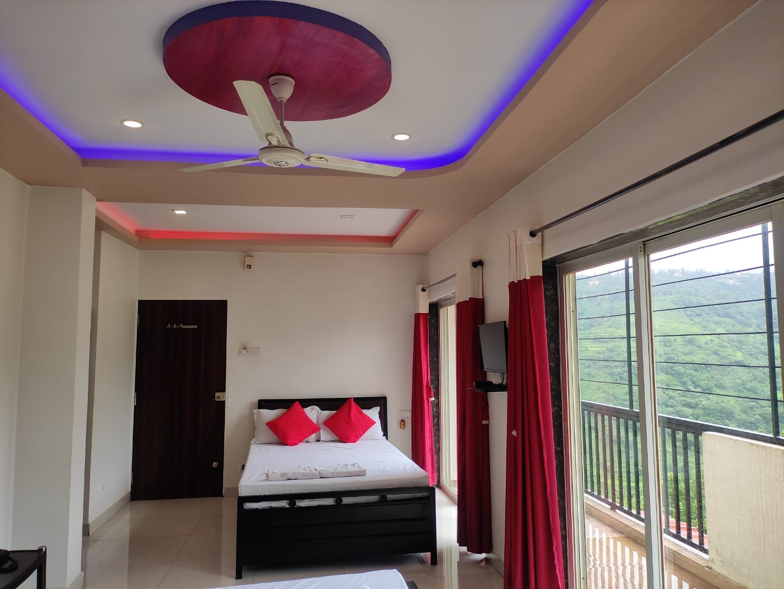 KALASITA FARM RESIDENCY - Tap to explore photos