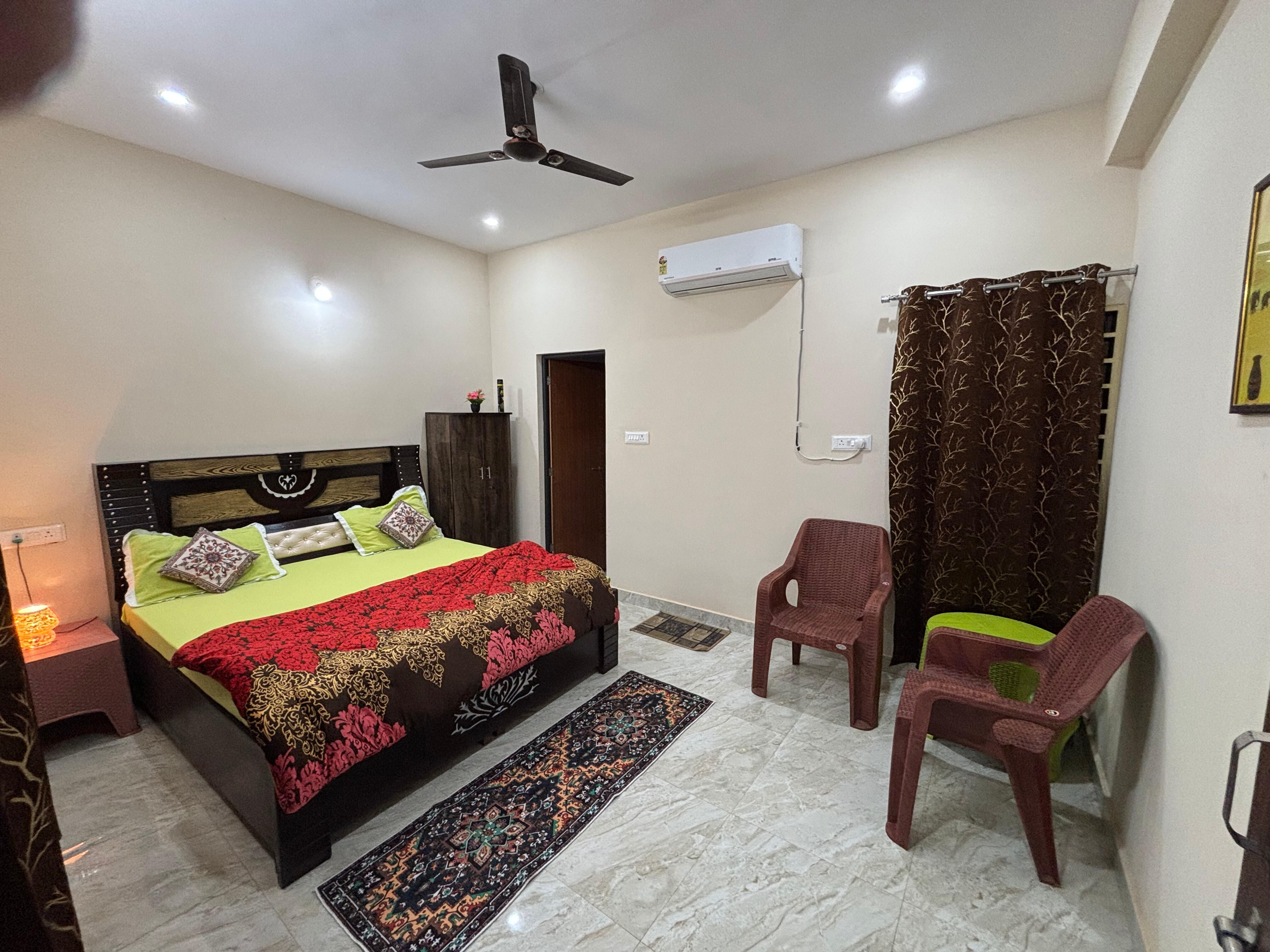 Rangbhoomi pg guest house - Tap to explore photos