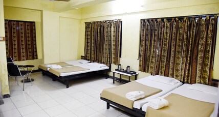 Hotel Sai Yatri  Room Type - Four Bed Non Ac Family Room