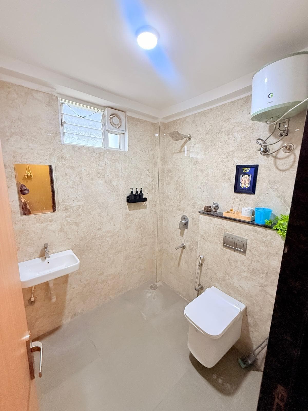 The Kove 1BHK Couple friendly - Tap to explore photos