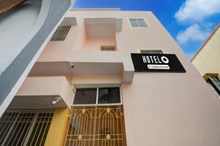 Super Hotel O Patliputra Golambar