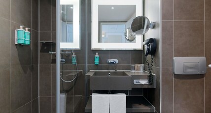 Novotel Berlin Mitte Room Type - Superior Room, 1 Double Bed
