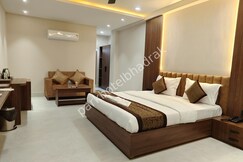 PARK HOTEL