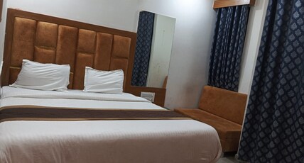 HOTEL SHERA INN Room Type - SUPER DELUX