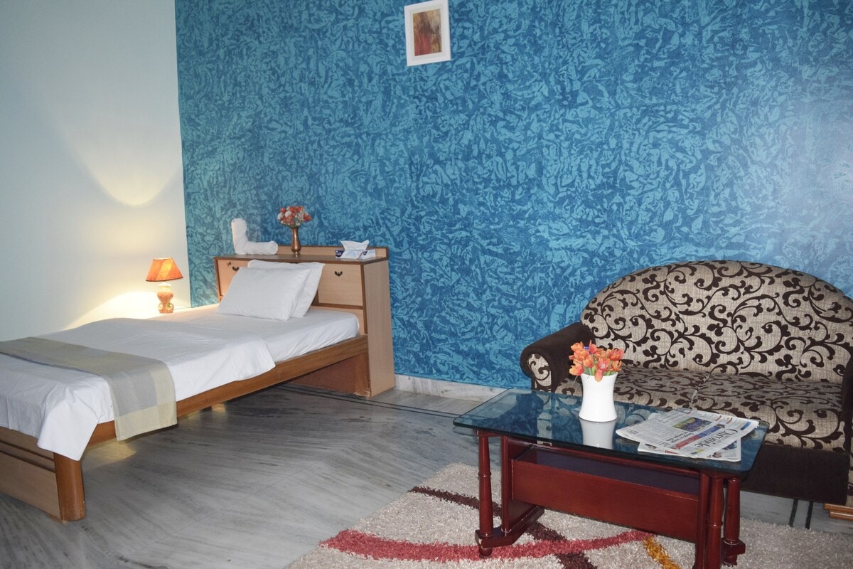Clean & Safe Room in Hyderabad Ace Location - Tap to explore photos