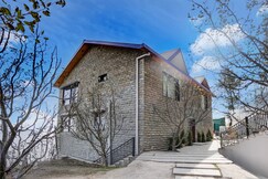 Photos of DanCenter Villa Mihika I Premium 5BHK I Orchard I Chef I Shimla