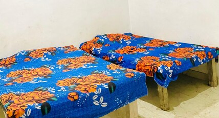 Om Sai Guest House Room Type - Bedroom 3