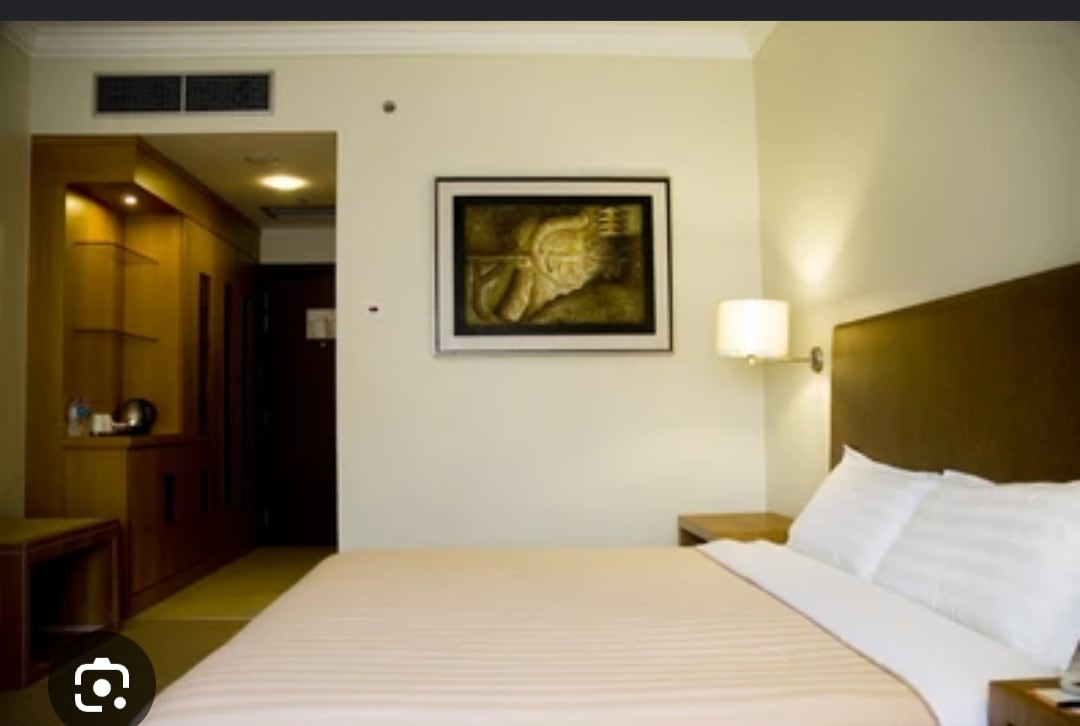 Hotel rj 44 - Tap to explore photos