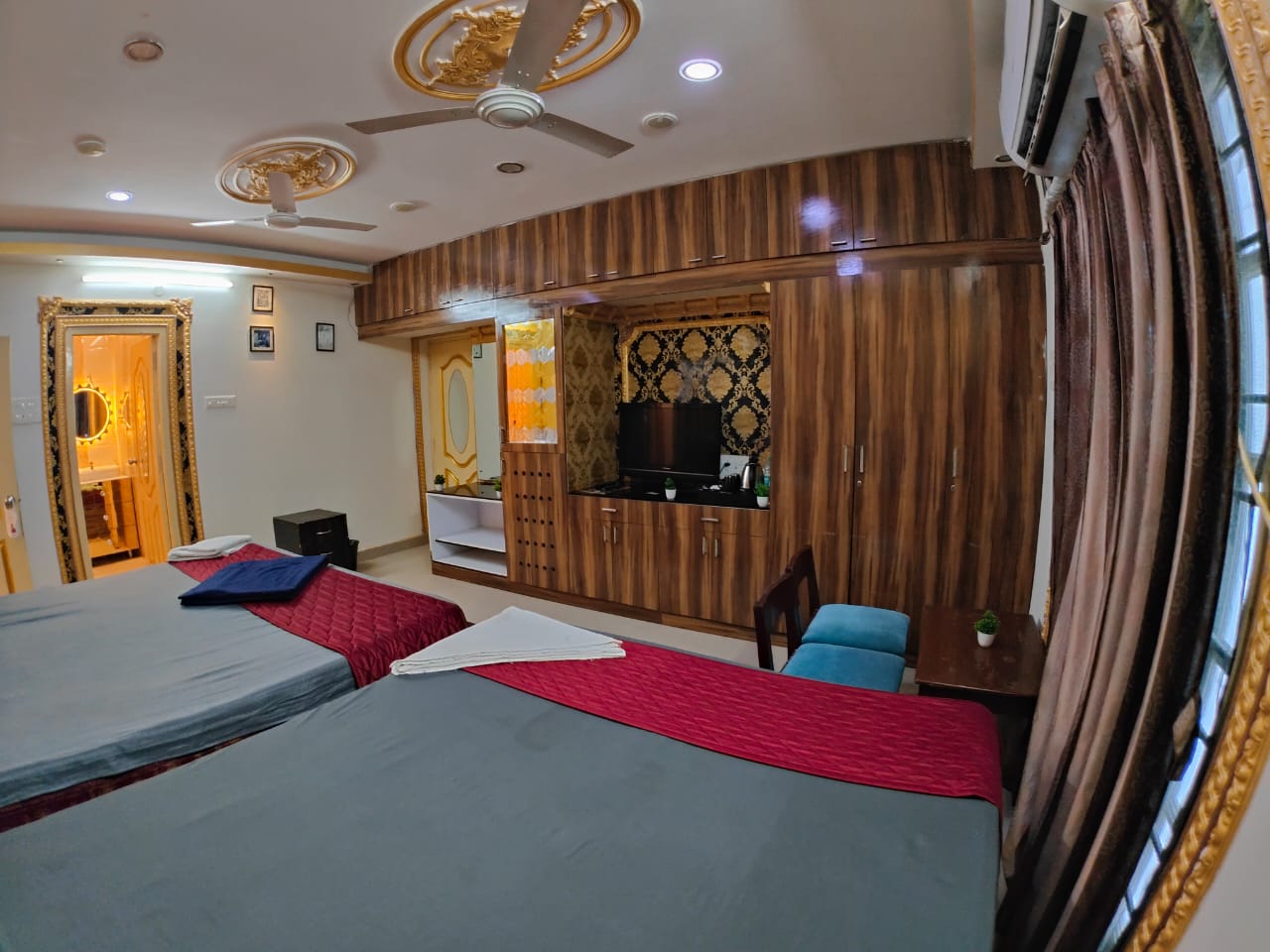 Main gallery