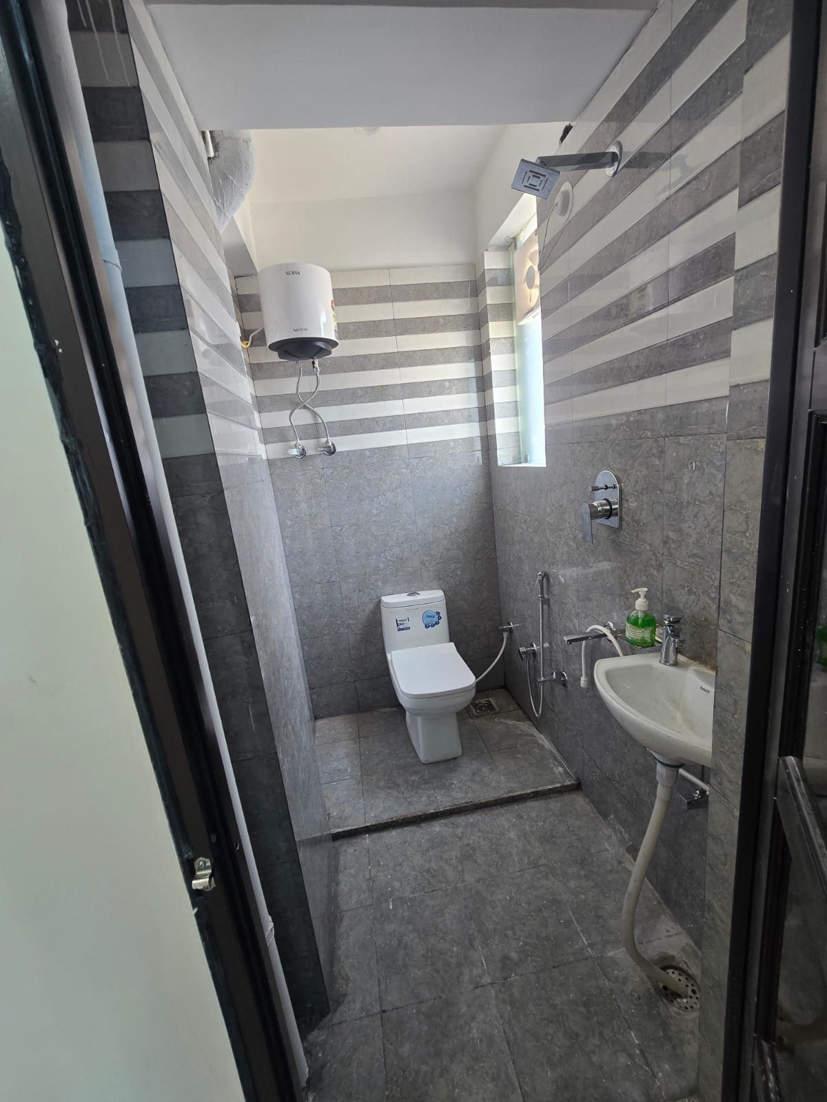 Baba Prakashpuri Hotel Restaurant AC Room Stay - Tap to explore photos