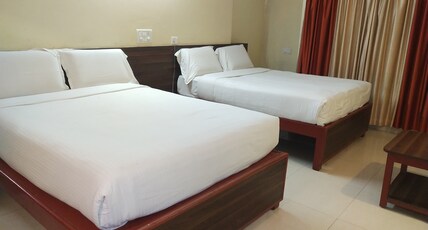 Vyshak International Room Type - Family Room(Non-A/C) 4 Bed