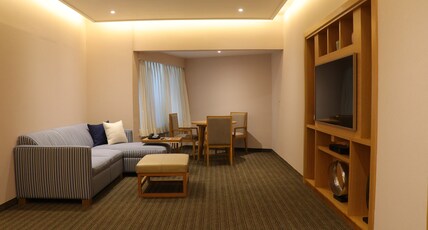 Hyatt Place Hyderabad Banjara Hills Room Type - LARGE KING SUITE Hyatt Place Hyderabad Banjara Hills Room Type - LARGE KING SUITE
