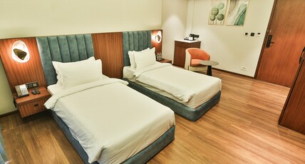 Royal Ritis Room Type - Executive Twin AC  Room
