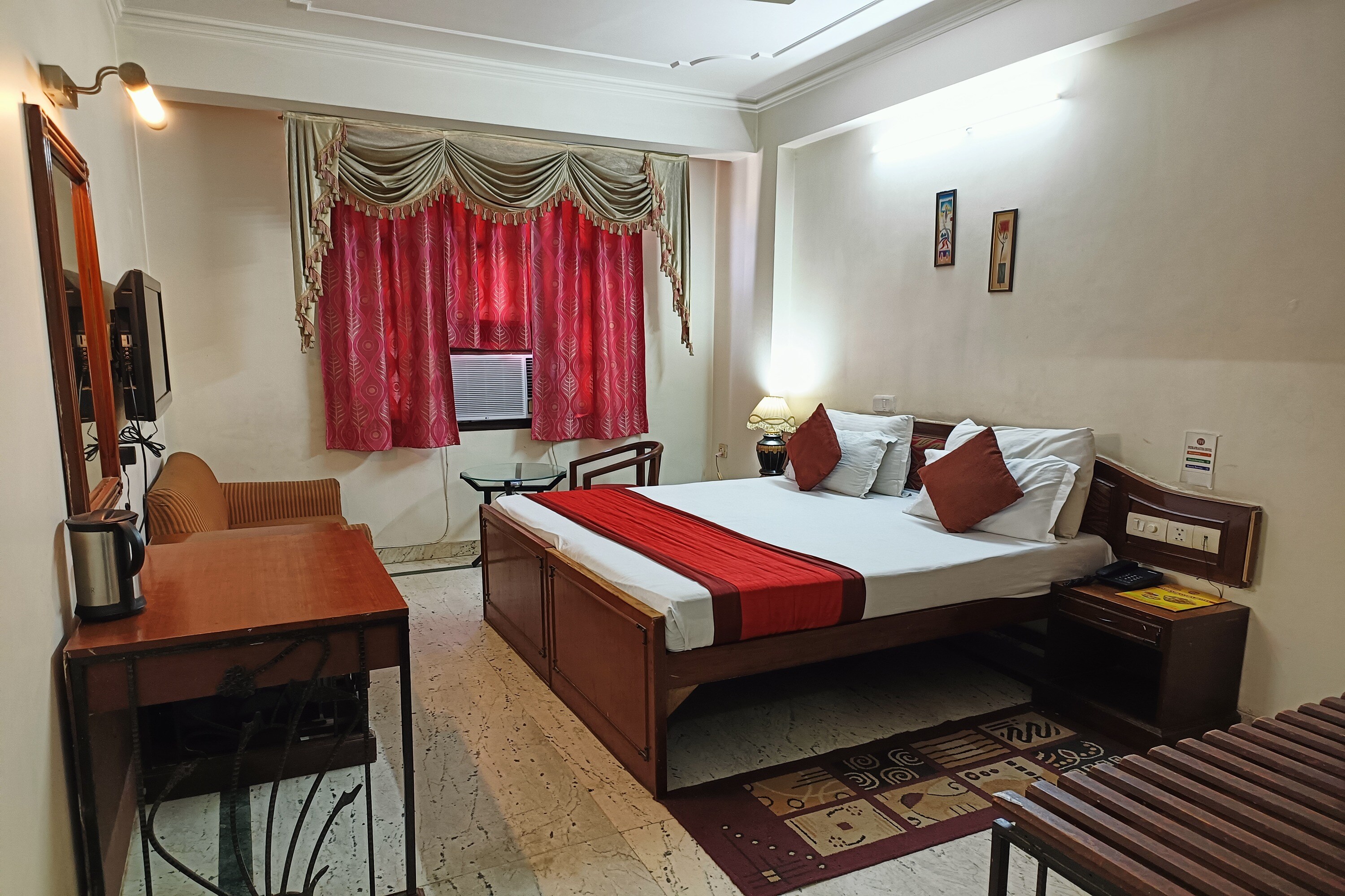 Hotel Indraprastha, Karol Bagh, Delhi - Tap to explore photos