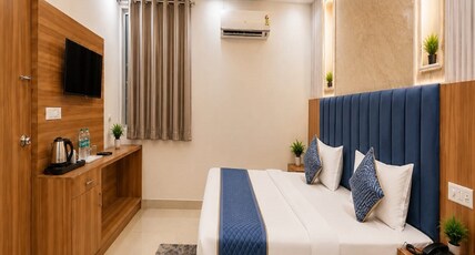 Hotel Smart Luxury Room Type - Deluxe Room MMT Exclusive Hotel Smart Luxury Room Type - Deluxe Room MMT Exclusive