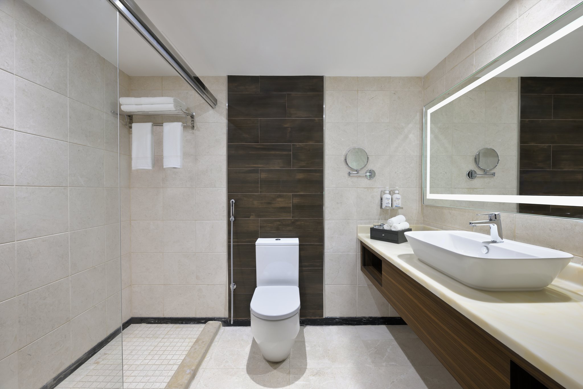 Holiday Inn JEDDAH CORNICHE - Tap to explore photos