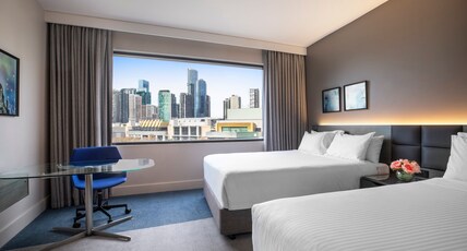 Crowne Plaza Melbourne Room Type - 2 Double Standard River View