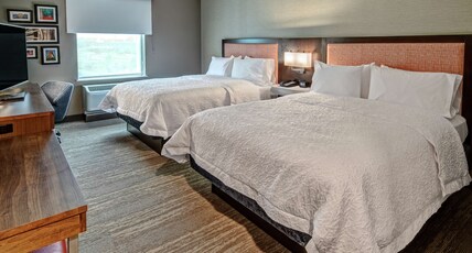 Hampton Inn & Suites by Hilton Culpeper Room Type - 2 QNS W MICROWAVE-FRIDGE