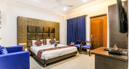 FabHotel The Maple Stays - Nr. Leisure Valley Park, Iffco Chowk Room Type - Deluxe Room