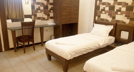 Hotel Pushpak Park Room Type - Deluxe AC Room
