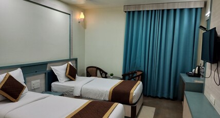 Aadrika Residency & Tandoor N Curry Room Type - Deluxe Room