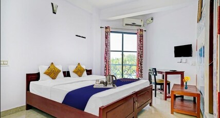 Cherai Tower Residency ( A/C Rooms ) Room Type - Bedroom 1