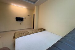 Hotel Sai Samarth Palace