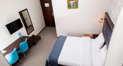 Mildom Hotel Room Type - Standard Double Room