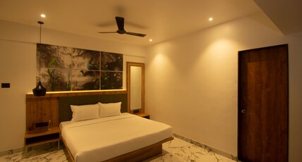 Monarch Montvert Rabale Room Type - Deluxe Room