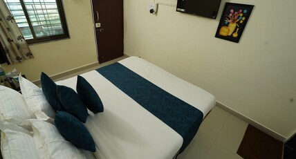 Hilltop Retreat Room Type - Lake View