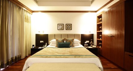Jaypee Greens Golf & Spa Resort Room Type - Deluxe Suite with Bathtub and Balcony Jaypee Greens Golf & Spa Resort Room Type - Deluxe Suite with Bathtub and Balcony