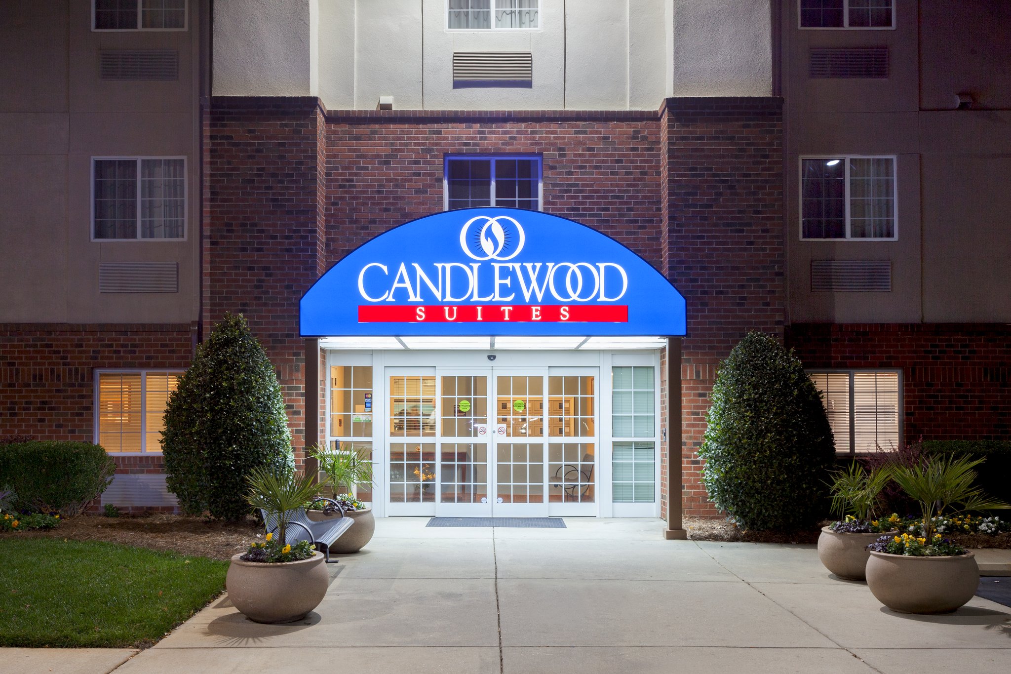 Candlewood Suites RALEIGH CRABTREE - Tap to explore photos